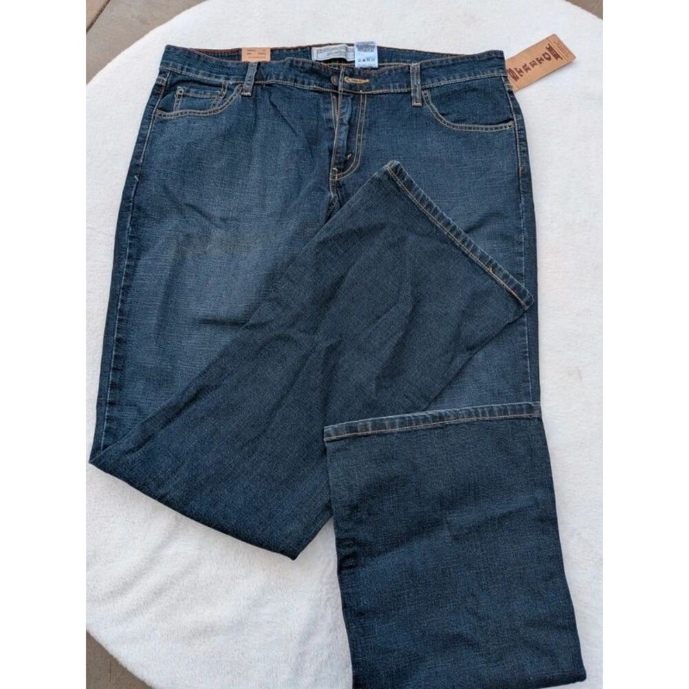 New Levi - Picture 4 of 4